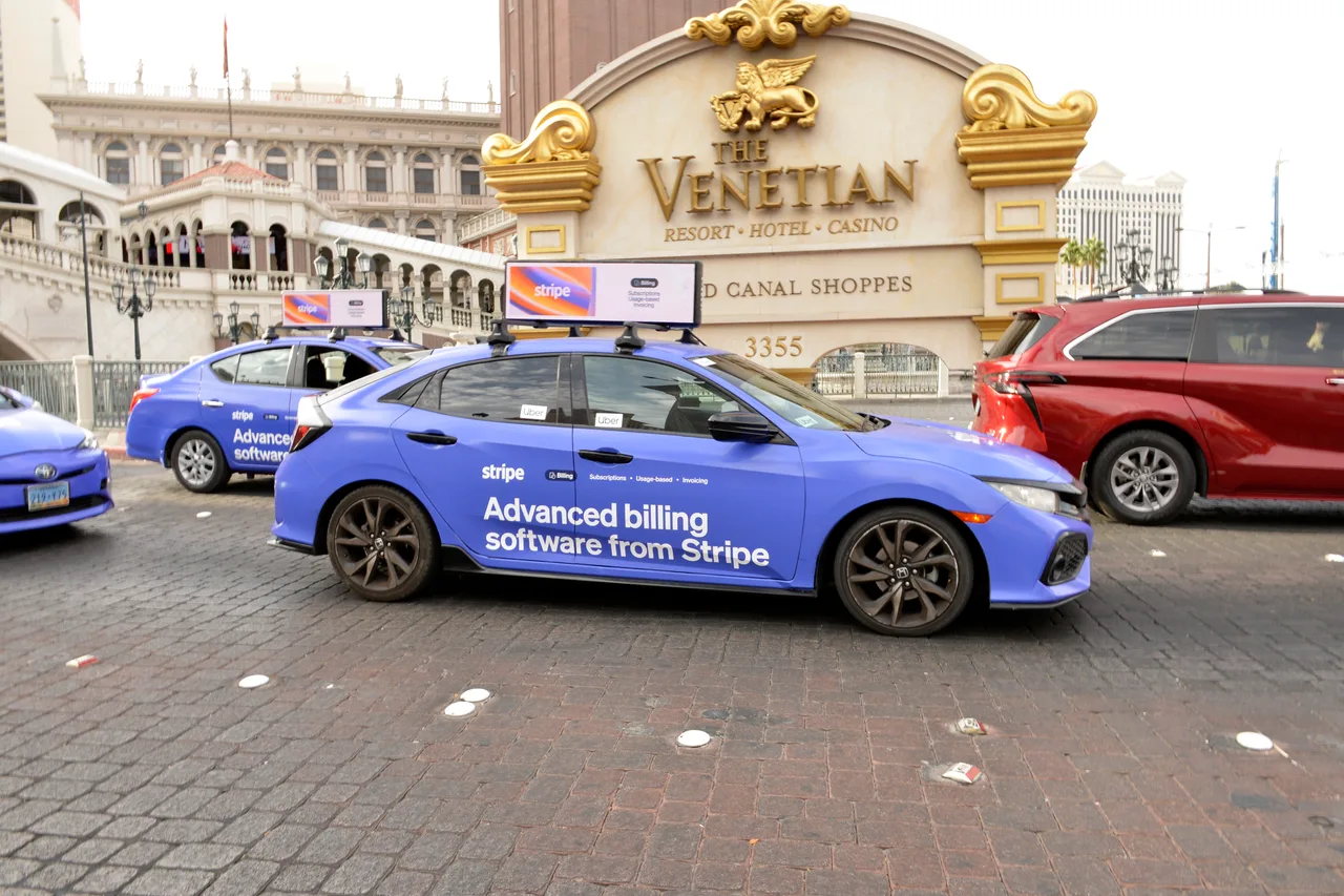 Wrapify vs Carvertise vs Firefly: Which Car Advertising Network Fits Your Brief?